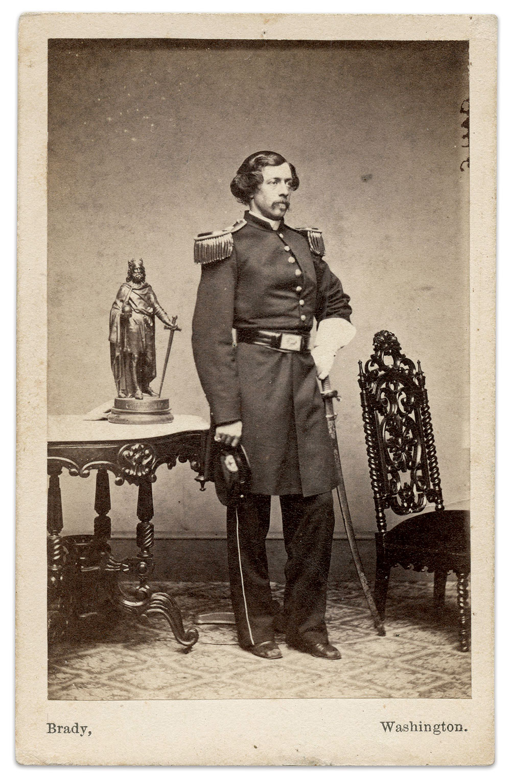 Captain Smith, pictured about September 1861. Carte de visite by Mathew B. Brady of Washington, D.C. Author’s collection.